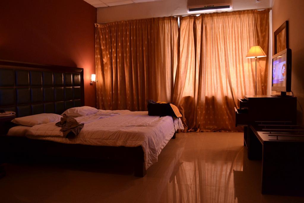 Transcorp Hotels Calabar Chambre photo